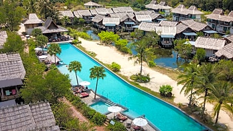 Venice Krabi Villa Resort