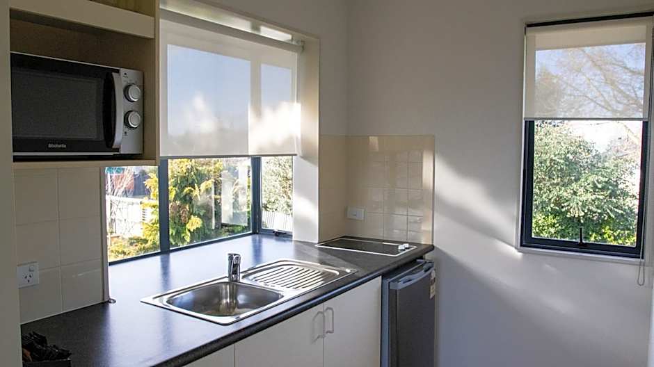 ASURE Phoenix Motor Inn