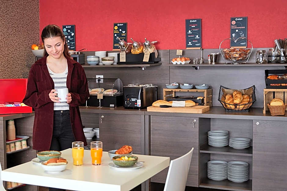 Adagio Access Poitiers Aparthotel