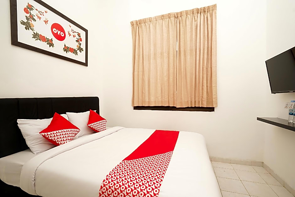 OYO 485 Marcello Residence