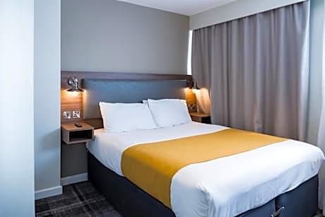 Almondsbury Inn & Lounge