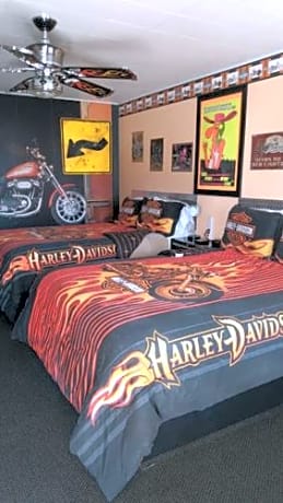 Queen Room with Patio