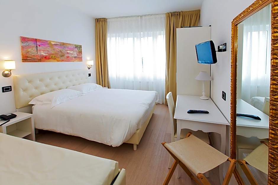 Hotel Mainè