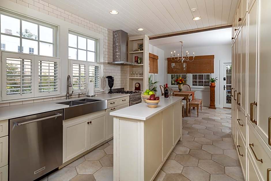 Bayfront Marin House