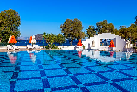 Mandalinci Beach Hotel - Alojamientos en TURGUTREIS