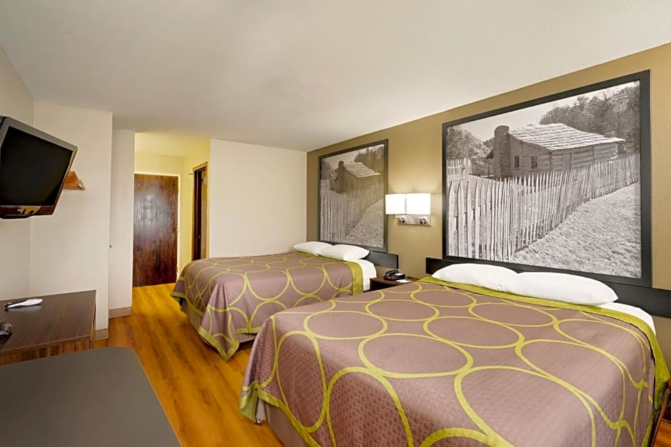 Super 8 by Wyndham Lexington Winchester Rd