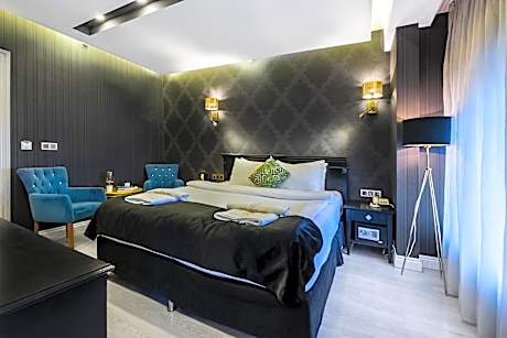 Deluxe Double Room with City View