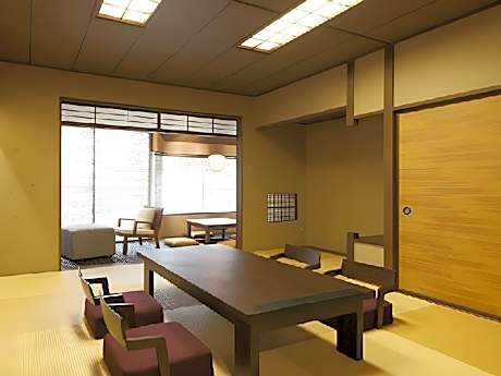 Japanese-Style Quadruple Room