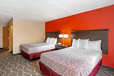 2 Double Mobility Access Bathtub Microwave Fridge WiFi No Pets Non-Smoking Full Breakfast
