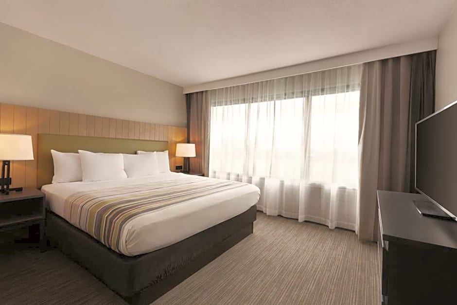 Photo 1 of 2 of 1 King Bed Suite