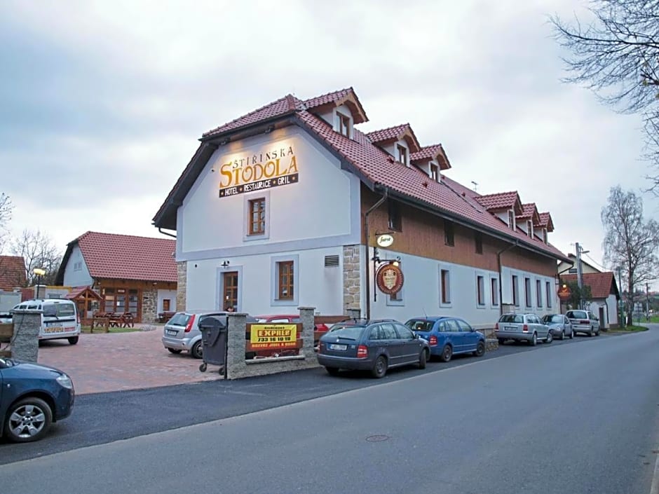 Štiřínská stodola u Prahy