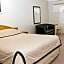 Hilltops Retreat Motor Inn