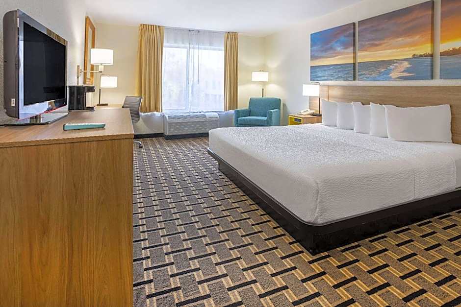 Hotel Carolina A Days Inn by Wyndham