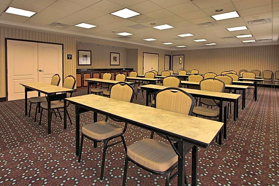 Hampton Inn By Hilton Defiance