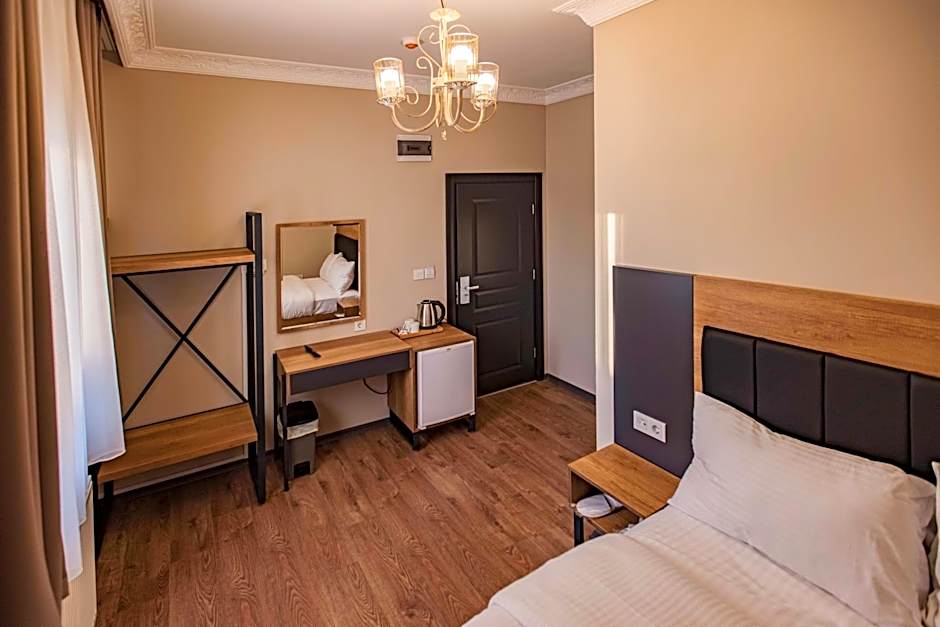 Grand Balyan Hotel & Restaurant