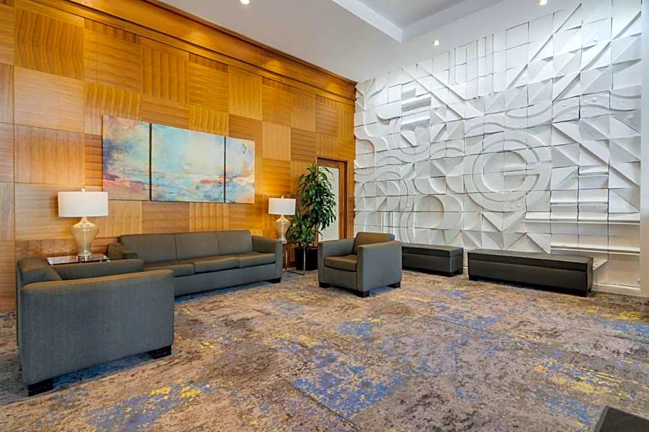 Best Western Premier Chateau Granville Hotel & Suites & Conference Centre