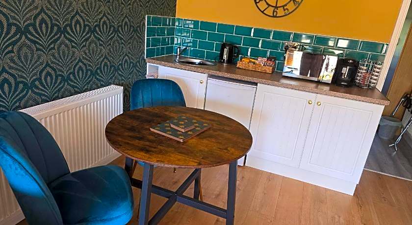 Sir Alfred Munnings Hotel