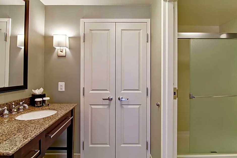 Homewood Suites by Hilton Woodbridge