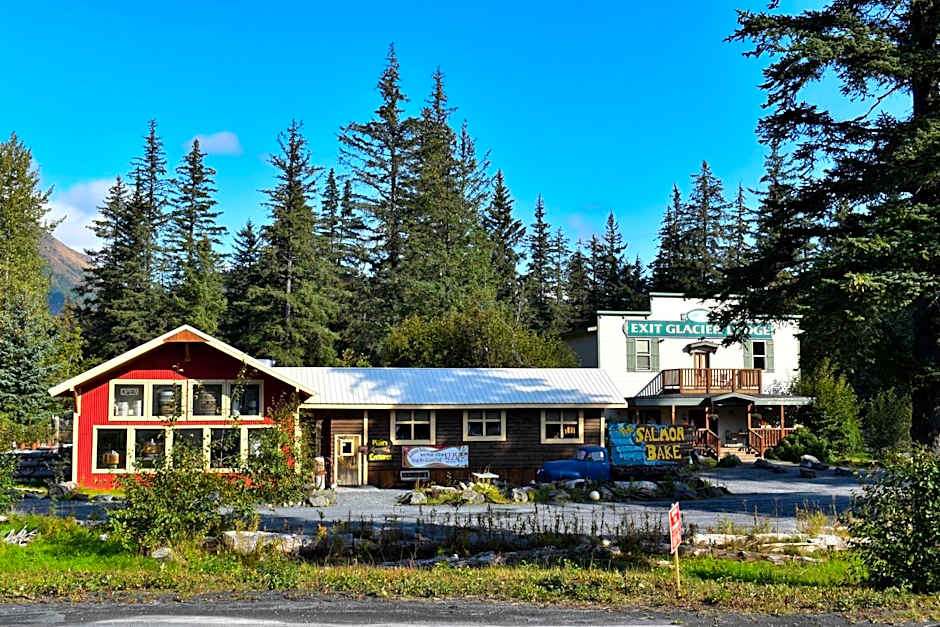 Exit Glacier Lodge
