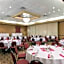 Ramada Hotel & Convention Center by Wyndham Topeka Downtown
