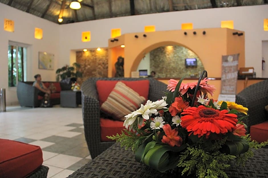 Hotel Palapa Palace Inn