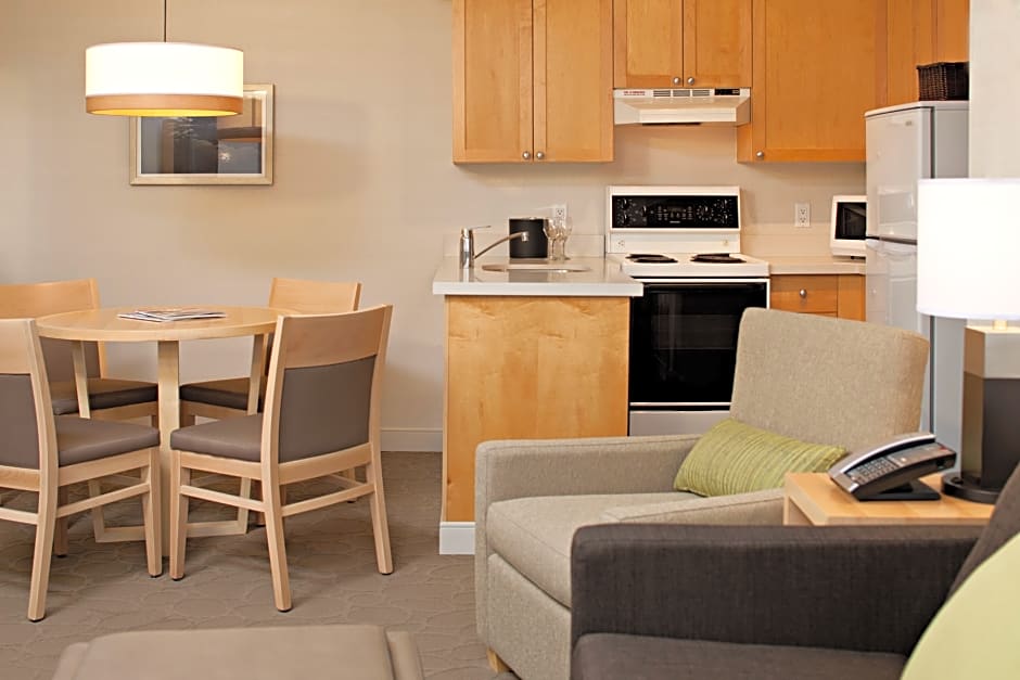 Delta Hotels by Marriott Whistler Village Suites