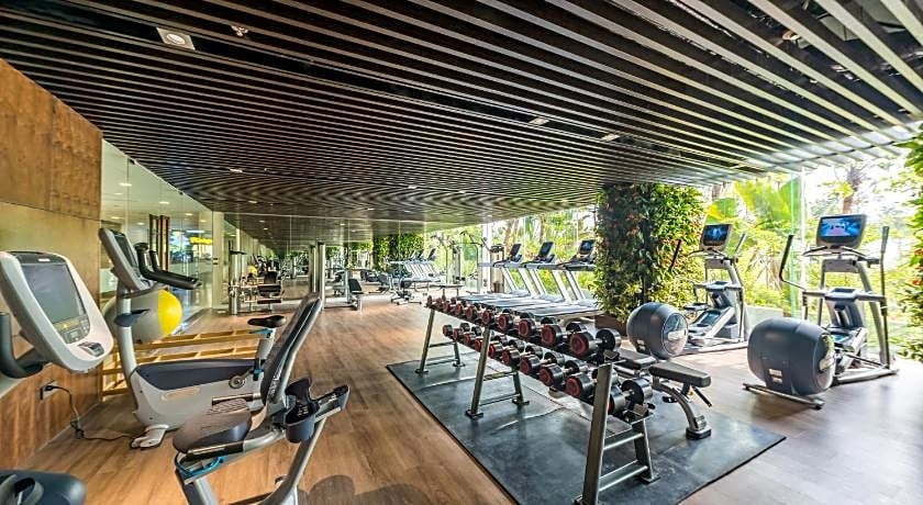 FOREST IN THE SKY - FLAMINGO DAI LAI