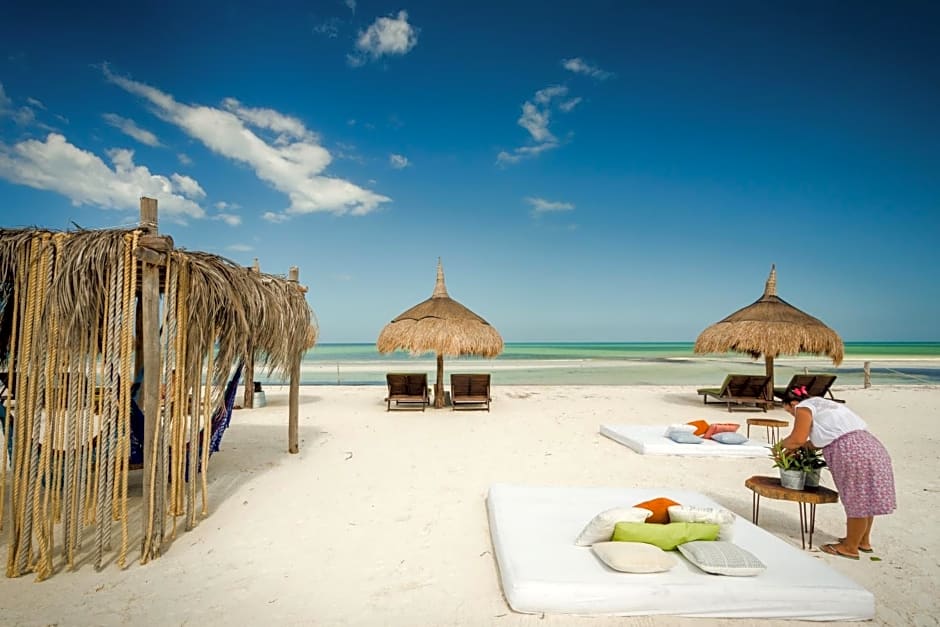 Ser Casasandra Boutique Hotel                                                                    