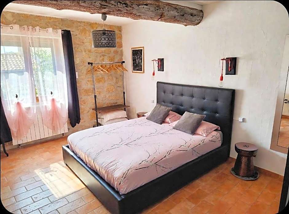 VILLA ARTEMIA - chambre d hôtes labellisée massages-piscine-climatisation