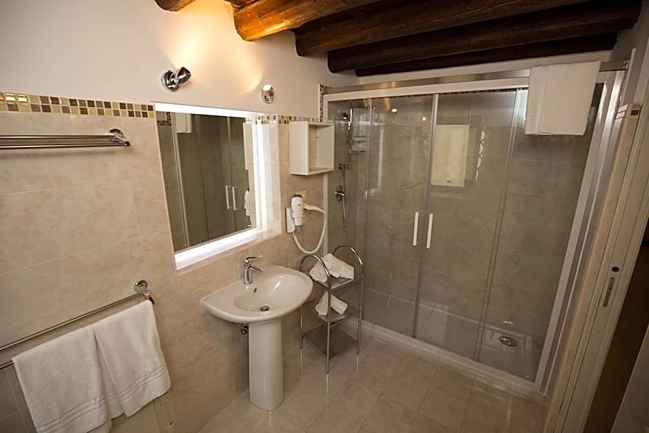 La Serenissima Hotel