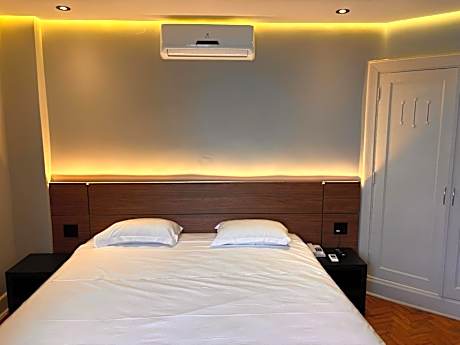 King Suite with Spa Bath