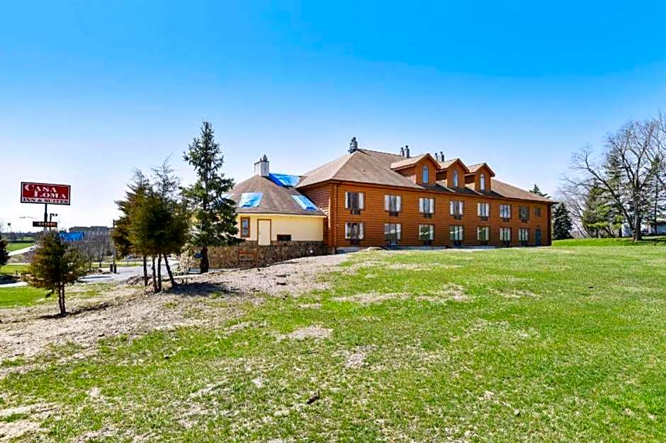 Casa Loma Inn & Suites by OYO Davenport IA near I-80