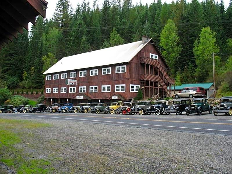 Bear Creek Lodge