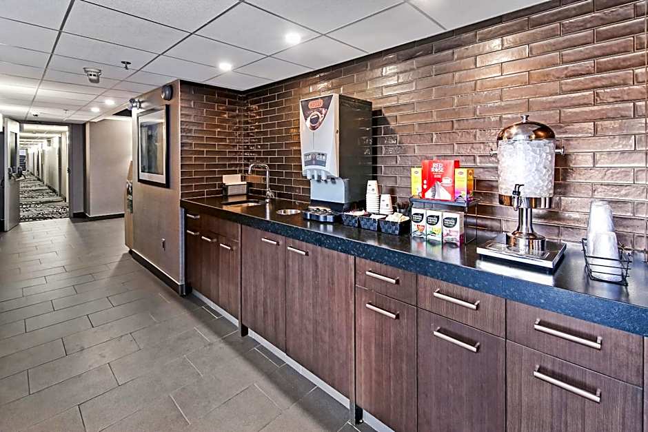 Best Western Plus Banff International Lodge