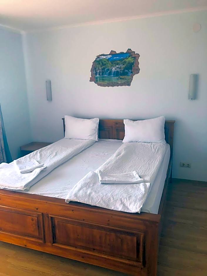 Pensiunea Oșencuța