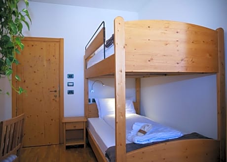 Standard 2 Beds