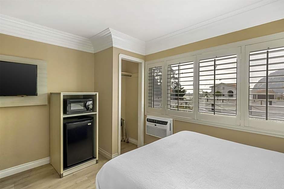 Best Western Tradewinds