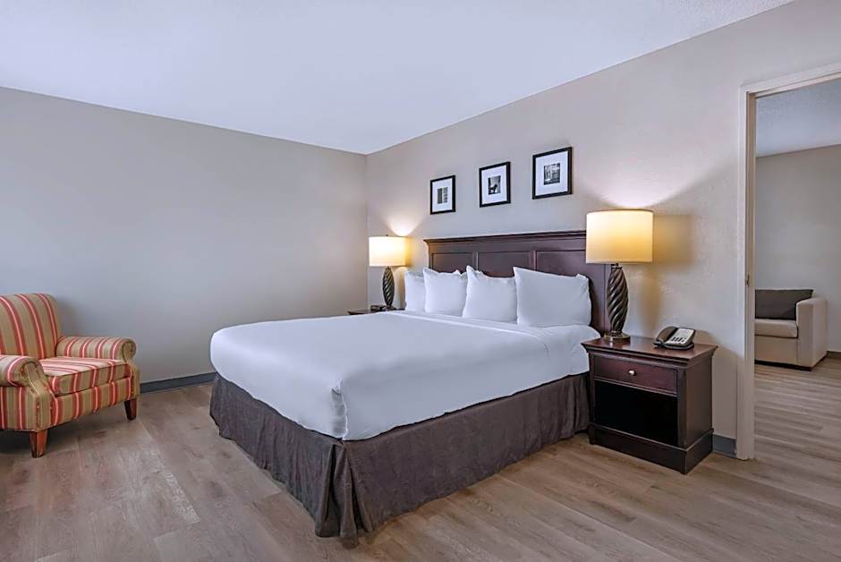 Country Inn & Suites by Radisson, Hiram, GA