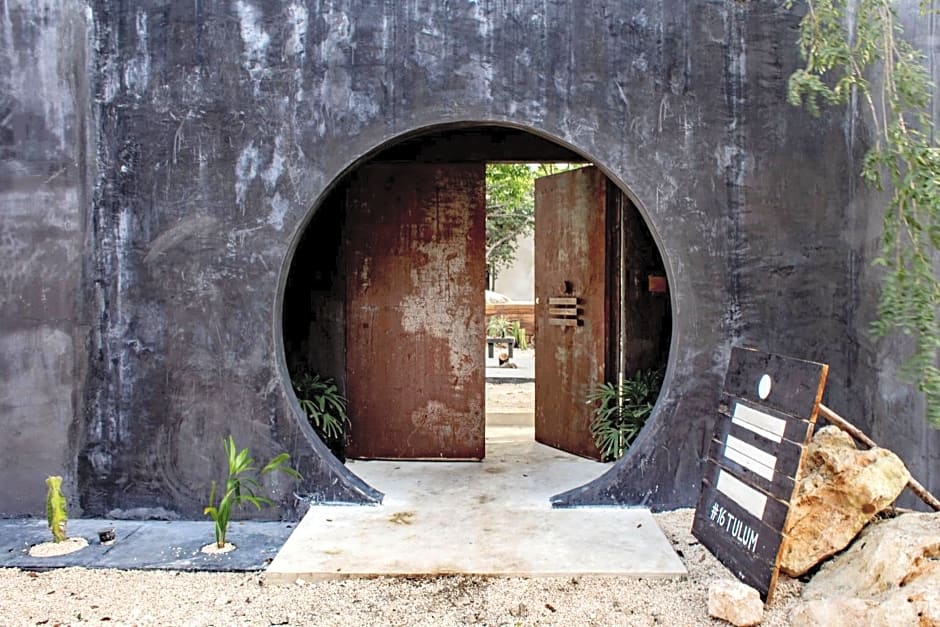 16Tulum