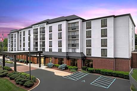 Courtyard by Marriott Bloomington