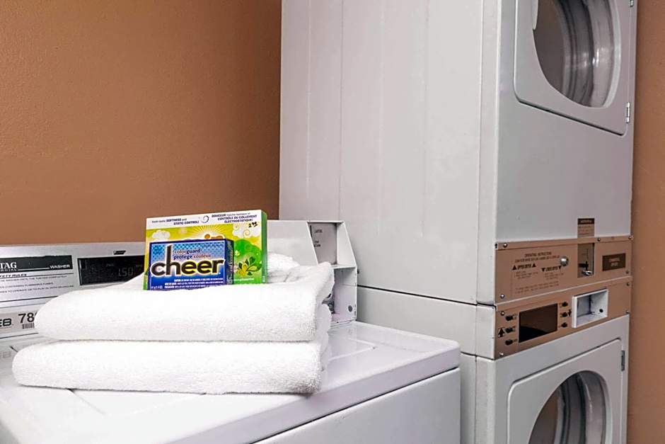 Ramada by Wyndham Hawthorne/LAX