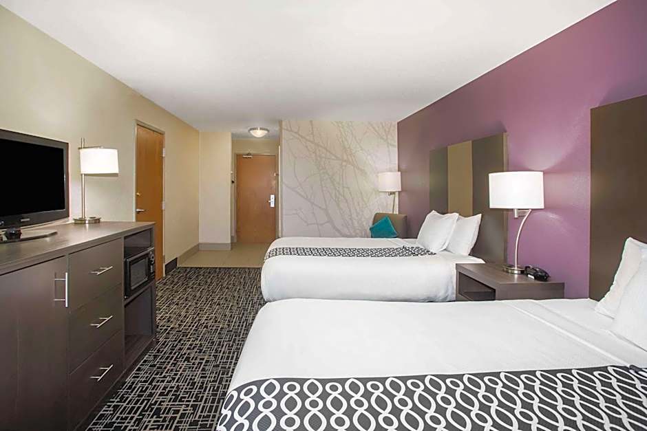 La Quinta Inn & Suites by Wyndham Pontoon Beach