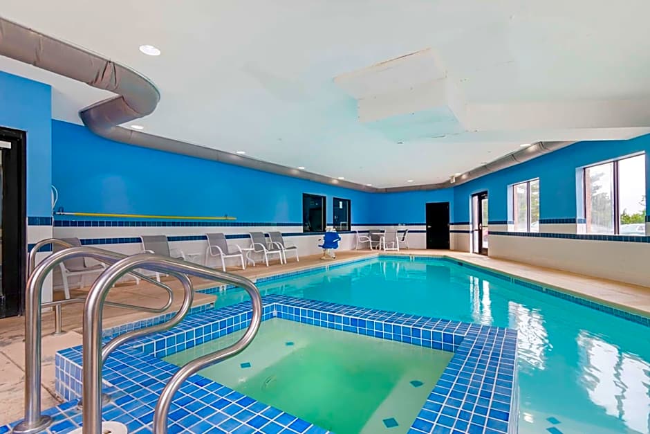 Best Western Plus Olathe Hotel & Suites