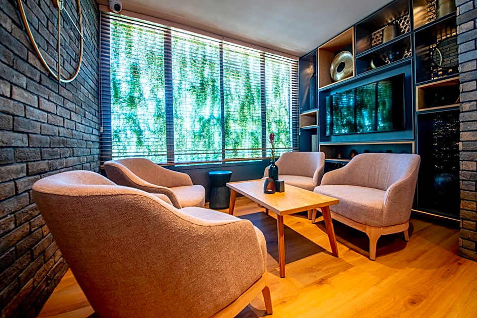 Liquid Hotel Apartments
