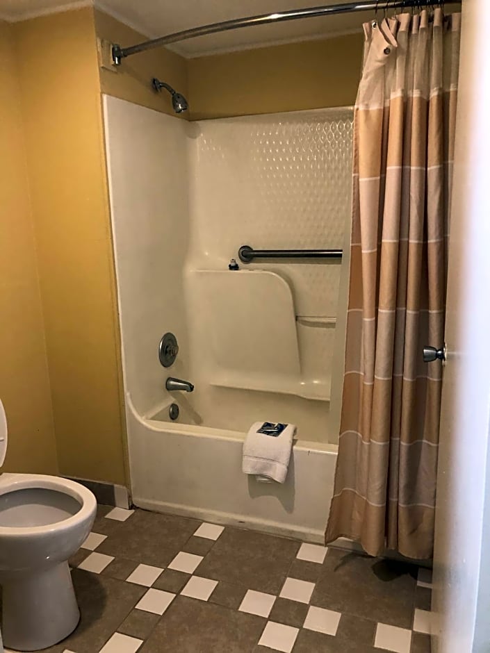 Americas Best Inn - Savannah I-95