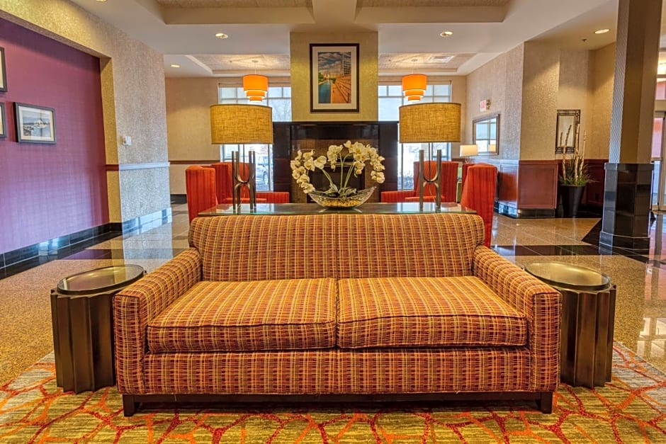 DRURY INN & SUITES INDIANAPOLIS NORTHEAST