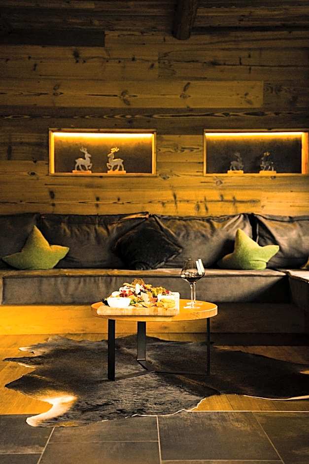 Mons Silva Private Luxury Chalets