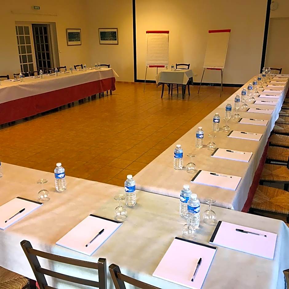 Logis Hôtel Les Nymphéas