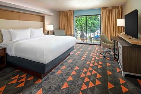 Premium King Room with River View