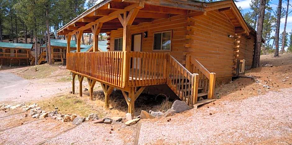 Rock Crest Lodge & Cabins